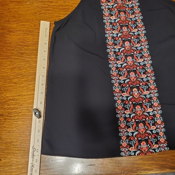 Floral Embroidered Black Women's Tank Top Size Small - Picture 6 of 7